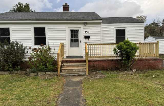 305 Miller Blvd. photos photos