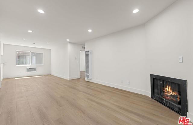 635 Westmount Dr photos photos