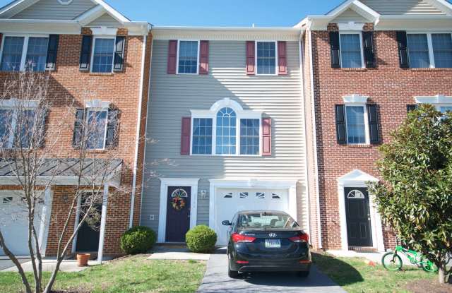 Taylor Spring Townhouse With Garage and Basement photos photos Taylor Spring Townhouse With Garage and Basement photos photos