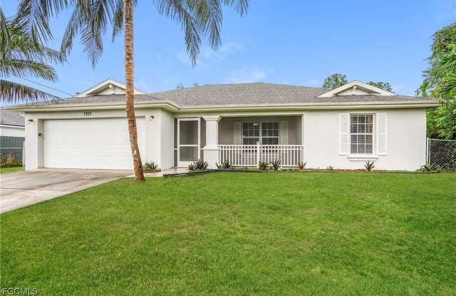 1702 Ann Avenue N - 1702 Ann Avenue North, Lehigh Acres, FL 33971