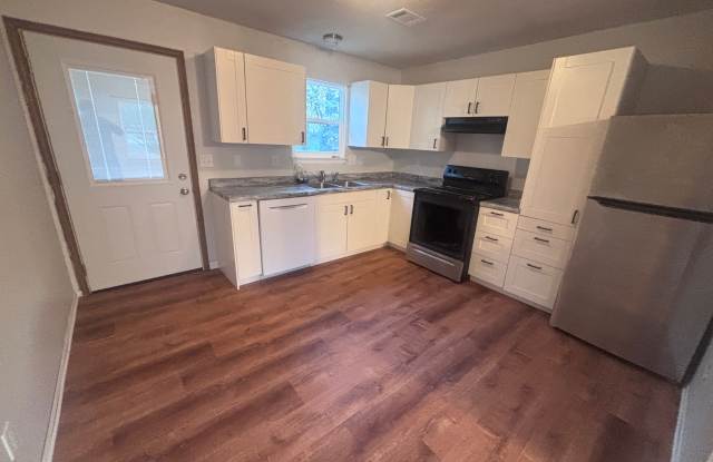 311 Countryside Drive - 1 Gallery 2