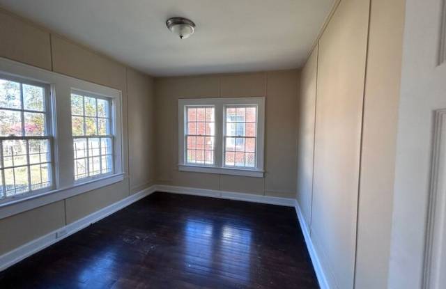 1828 Saint Charles Court Southwest Gallery 4