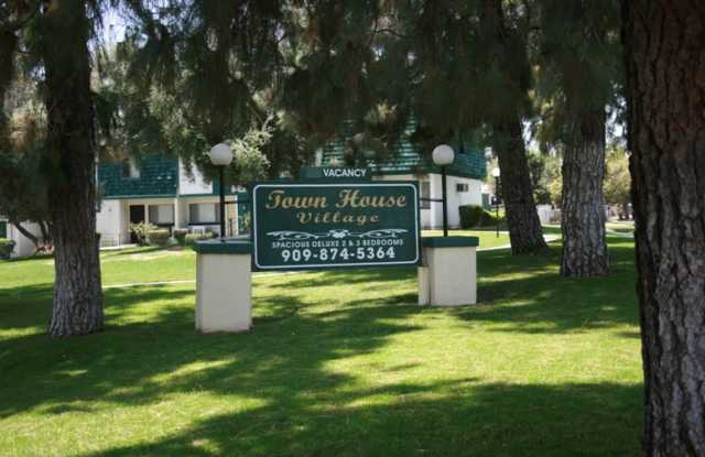 240 N Spruce Ave - 240 North Spruce Avenue, Rialto, CA 92376