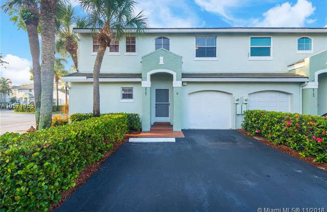 4747 Grapevine Way - 4747 Grapevine Way, Davie, FL 33331
