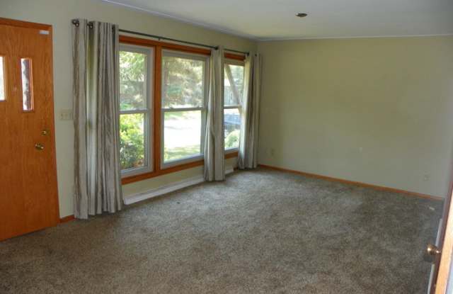 2719 8th Avenue East Gallery 2