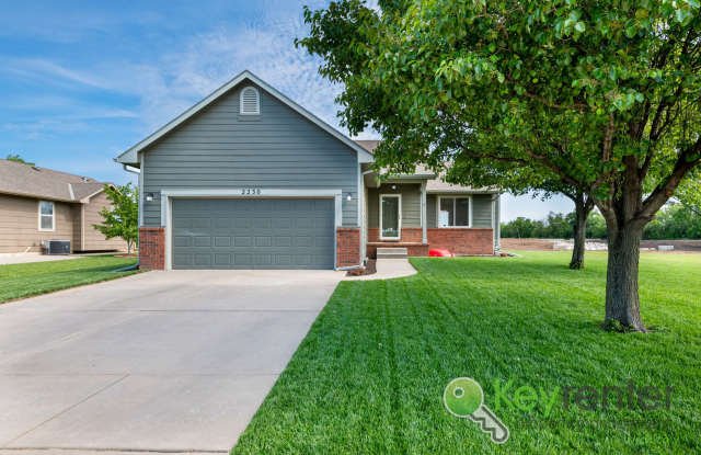 5 Bedroom 3 Bathroom | Glen Hills - Derby, KS photos photos