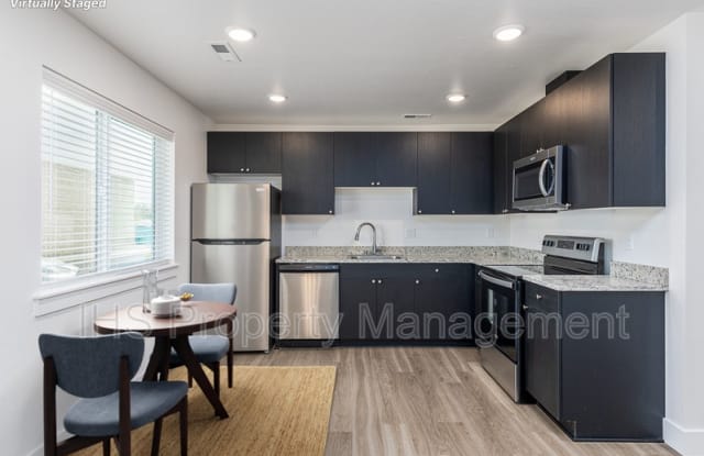 446 S 40th Ave. photos photos