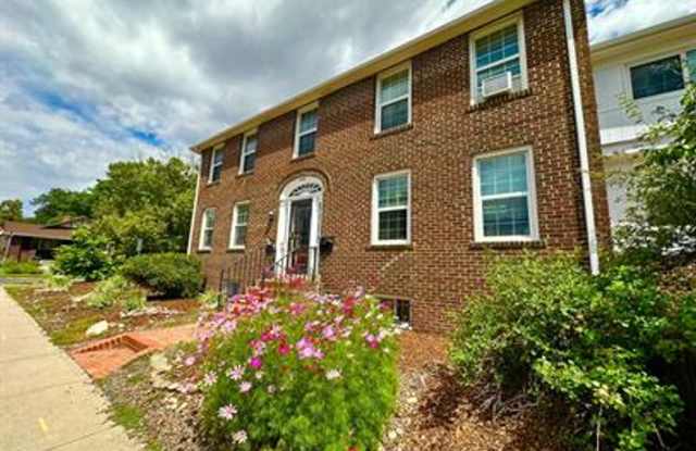 1400 Monroe Street photos photos