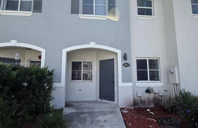 1512 SE 31st Ct photos photos