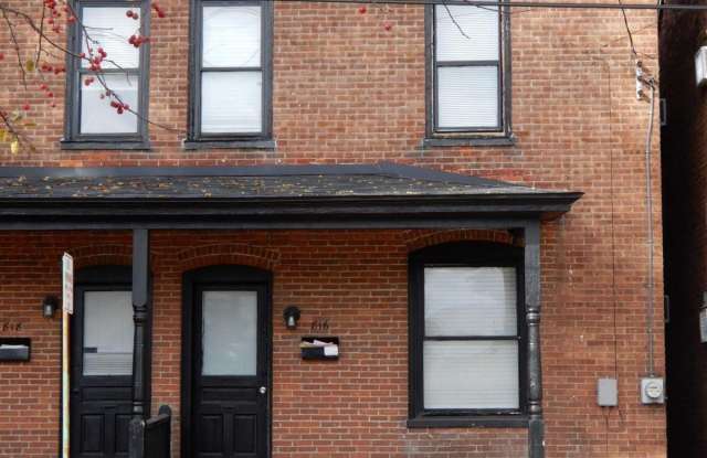 822 Monroe Street Gallery 2