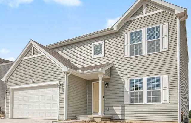 Large Colonial for Lease with Kalamazoo Promise - photos photos