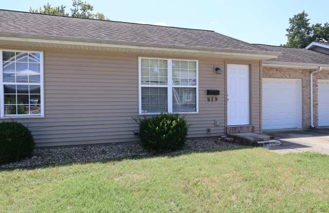 819 15th St photos photos