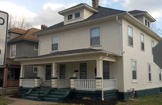 534 Oxford Avenue - 1 photos photos
