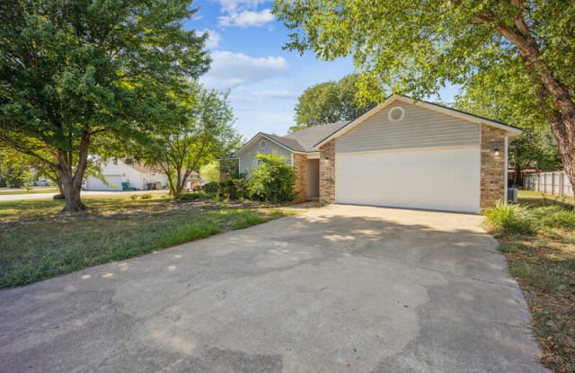 490 Aster Ave - 490 Aster Avenue, Farmington, AR 72730