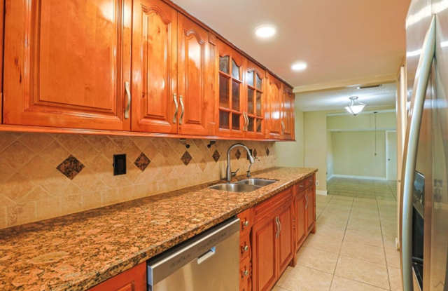 2794 NW 80TH Avenue 2794, Sunrise, FL 33322 - 2414 Gallery 3