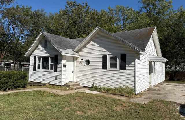 3 Bedroom 2 Bath in Republic! $1295 photos photos