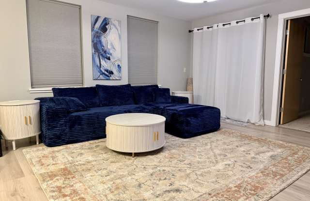 228 South Cottonwood Road Gallery 2