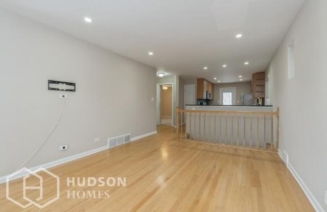 6133 West Giddings Street Gallery 2