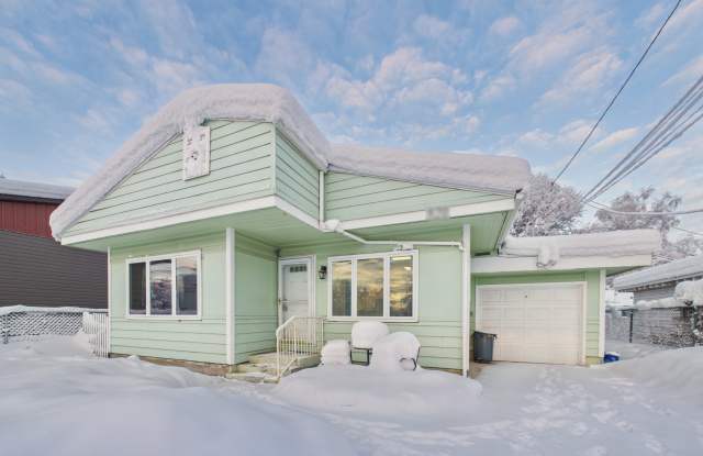 820 Smythe Street photos photos