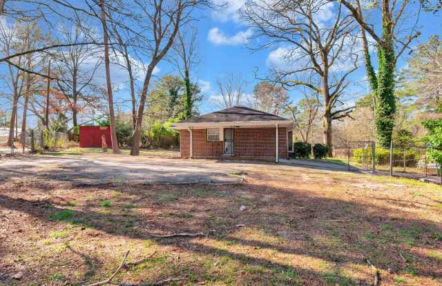 3 Bedroom 1 Full Bath Brick home! photos photos