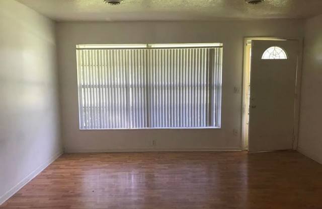 COMING SOON - MOVE IN SPECIAL- Won't last if you apply by 10/02/2026.  Your Next Home Could Be Here!  A Charming Home with Comfort, Convenience & Space to Make It Your Own Gallery 3