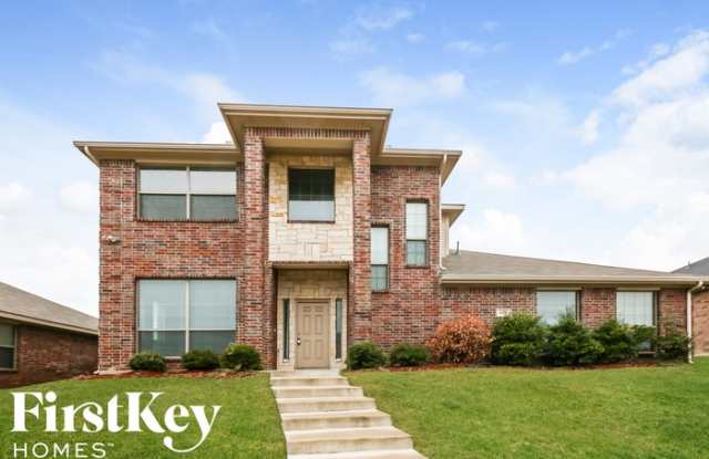 619 Canvas Court - 619 Canvas Court, Lancaster, TX 75146