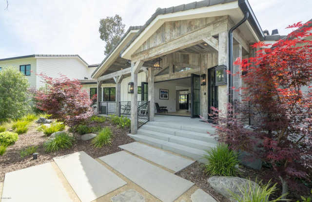 5207 ROUND MEADOW Road Gallery 3