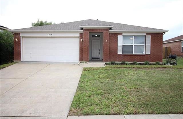 1306 Anglican Drive - 1306 Anglican Drive, Arlington, TX 76002
