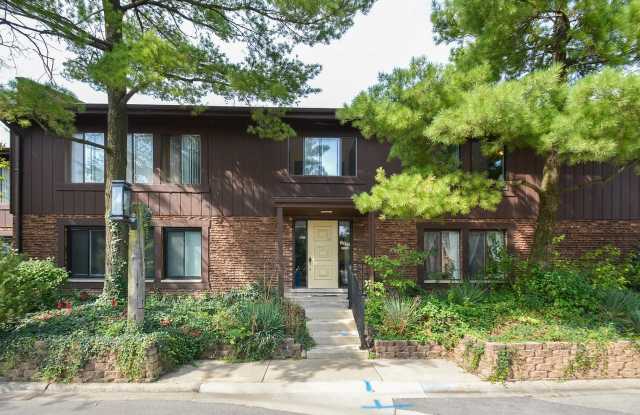 1312 Cass Ln W Apt 102 photos photos