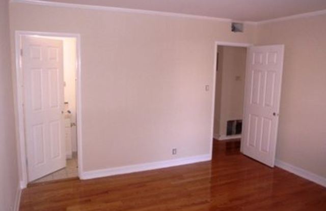 215 S Doheny Dr Gallery 4