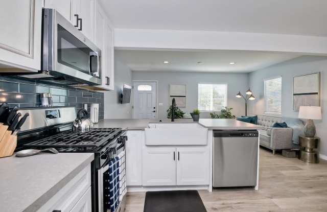 6840-42 Tower Street - 6840 photos photos