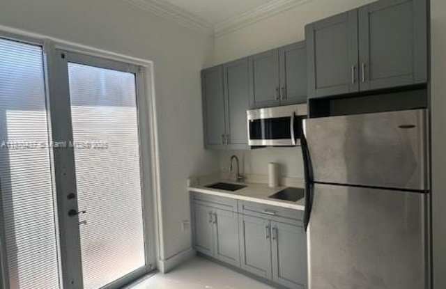 8819 NW 169th Ter photos photos