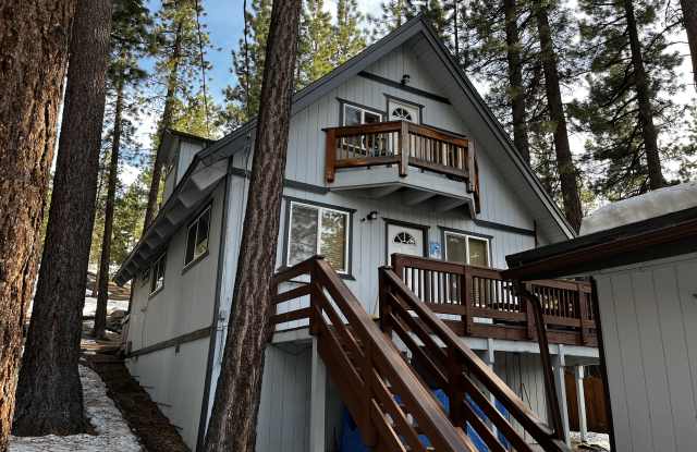 3692 Verdon Ln - 3692 Verdon Lane, South Lake Tahoe, CA 96150