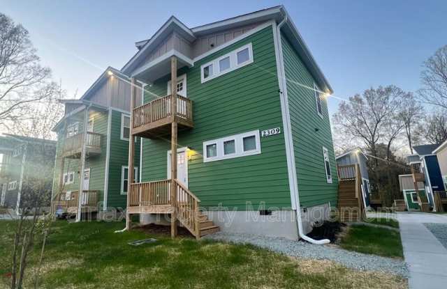 2309 Owen St photos photos