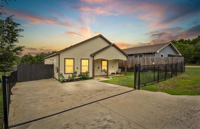 907 Colorado River Drive photos photos
