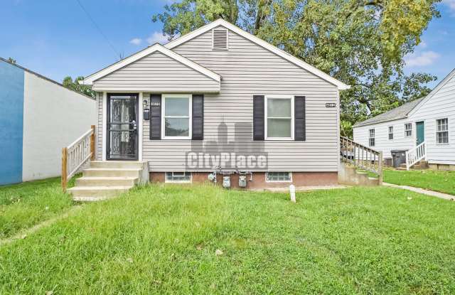 4610 E 16th St photos photos