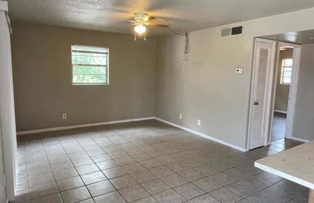 1723 DIXON BLVD UNIT 5 photos photos