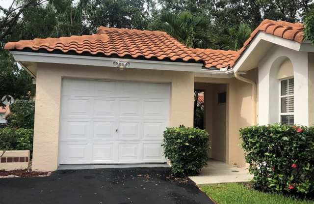 1356 Seagrape Cir Gallery 3
