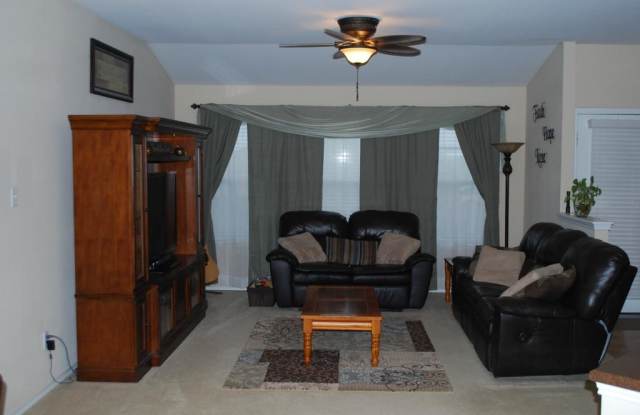 285 Feathergrass Gallery 2