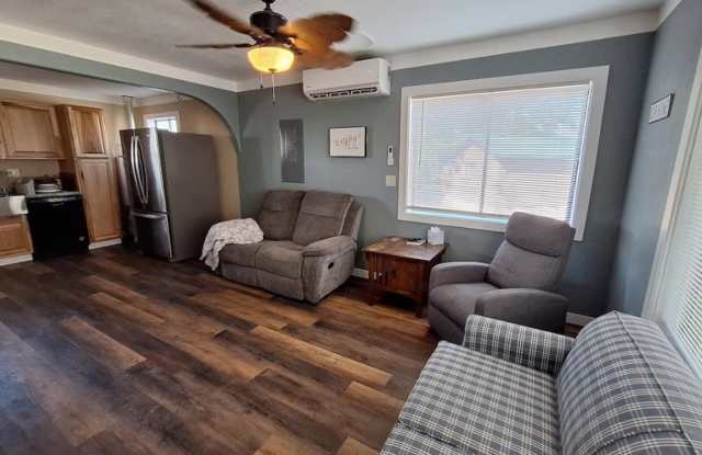Full Furnished 2b/1b Gallery 4