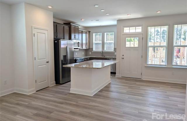 9032 Gulledge Court Gallery 4