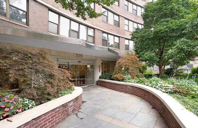 225 E 36th St Apt 15F photos photos