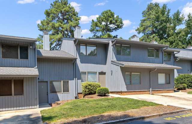 *4bd / 3ba Townhome near Downtown Raleigh* Gallery 3