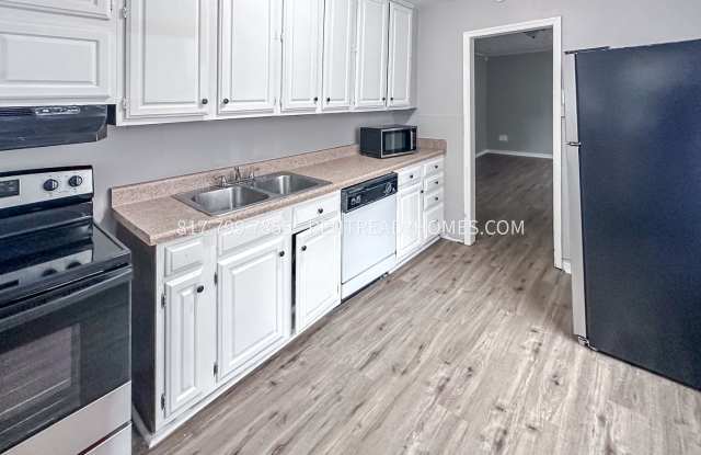 1316 Rayfield Dr Gallery 4