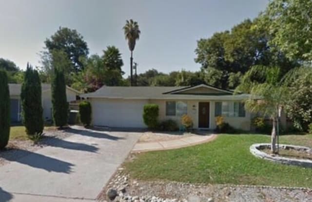 334 Victoria Pl - 334 Victoria Place, Claremont, CA 91711
