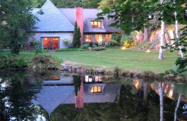 261 Taconic Road Gallery 1