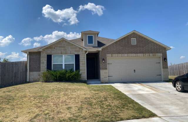 Welcome home to this beautiful 4 bedroom, 2 bath house in Abbott Farms. photos photos