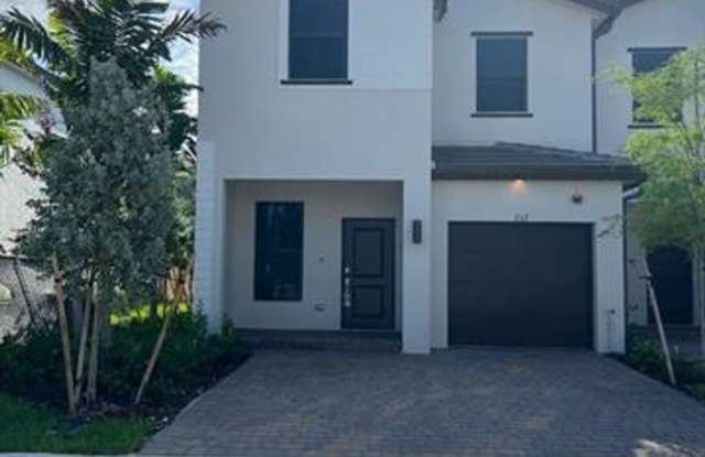 237 SW 159th Way th 237, Pembroke Pines, FL 33027 Gallery 3