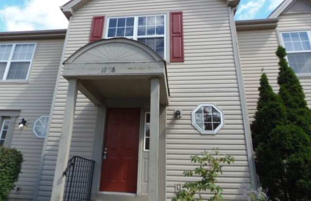 1976 Jasper Ln Gallery 2