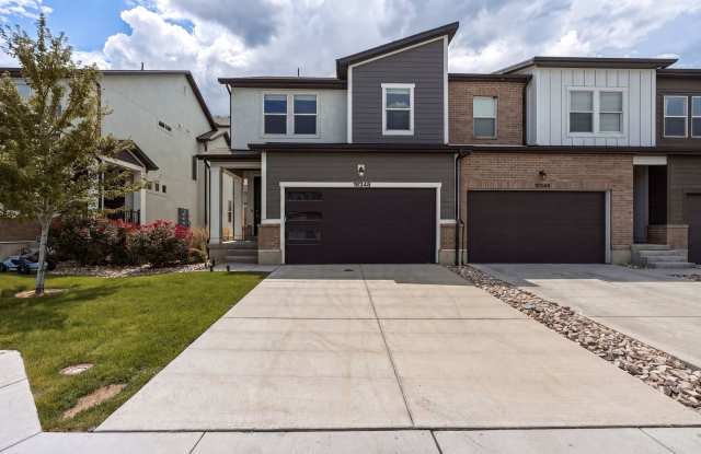 Great 3 Bed 3.5 Bath Townhome in Bluffdale!! photos photos